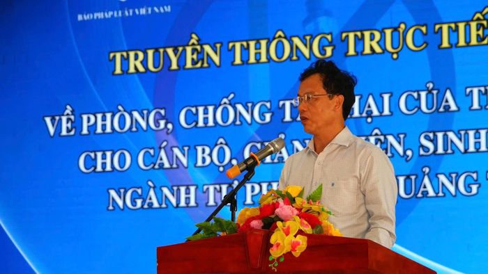 Ông Trương Quang Sáng, Phó Giám đốc Sở Tư pháp Quảng Trị, phát biểu tại chương trình. (Ảnh: Trần Tuyền)