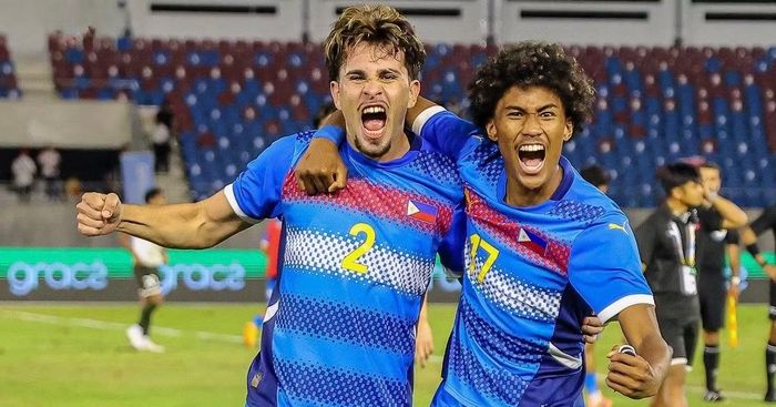 Rublico (phải) là người mở tỷ số cho U23 Philippines