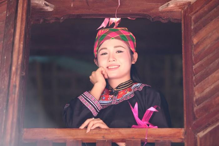 “Những trải nghiệm như thế này giúp chúng em hiểu rằng văn hóa không phải điều gì xa xôi. Nó nằm trong âm nhạc, trang phục, những nghi thức và cả cách mọi người cùng nhau sinh hoạt”, Nguyễn Thị Thảo chia sẻ.