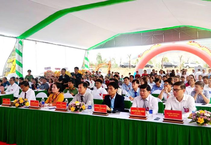 Quang cảnh buổi lễ.