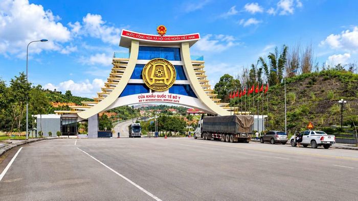 Cửa khẩu Quốc tế Bờ Y (xã Bờ Y, tỉnh Quảng Ngãi).