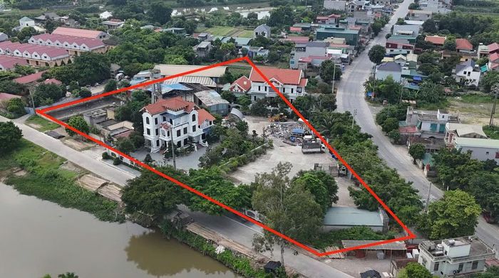Kết luận thanh tra chỉ ra nhiều sai phạm như, lấn chiếm đất giao thông đến chuyển đổi mục đích sử dụng đất và cấp Giấy chứng nhận quyền sử dụng đất. Ảnh: V.Q.
