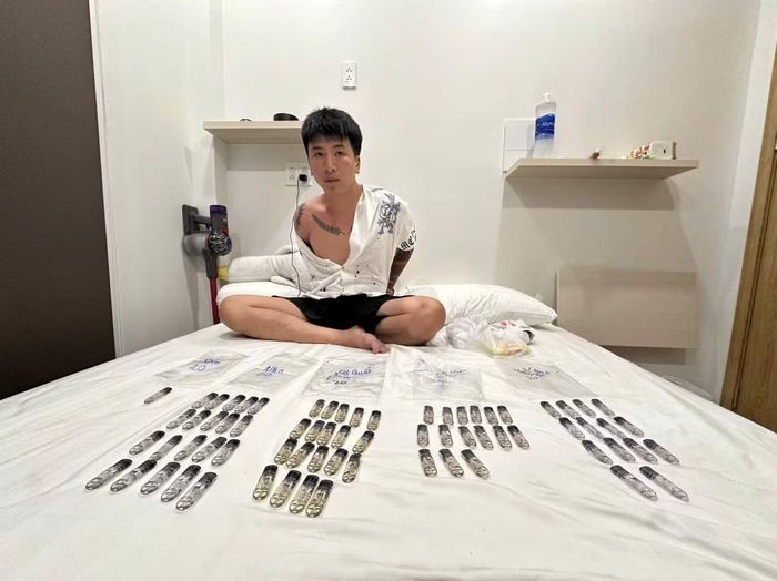 Các đối tượng liên quan cùng tang vật.