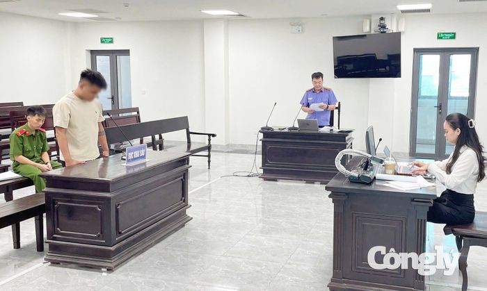 Bị cáo Nguyễn Văn Mạnh tại phiên xét xử.