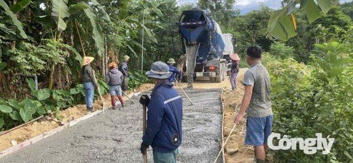 Công trình làm đường bê tông nông thôn được hỗ trợ từ ERPA tại xã Kim Bảng.