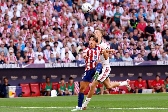 Huijsen gây thất vọng lớn trong trận derby Madrid. Ảnh: Diario AS