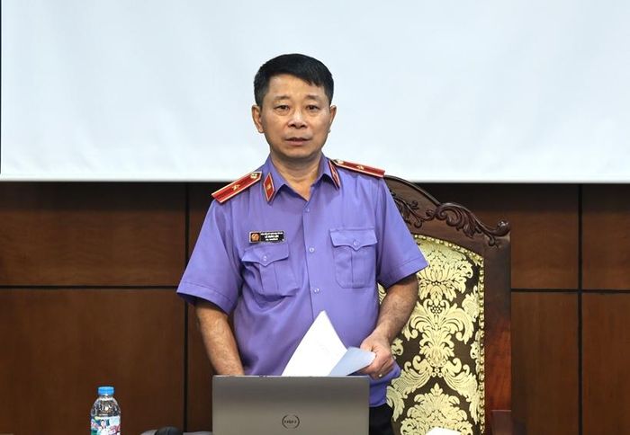Đồng chí Lê Xuân Lộc, Vụ trưởng Vụ 11, VKSND tối cao phát biểu chỉ đạo.
