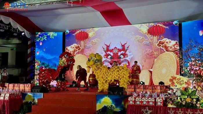 Chương trình biểu diễn đặc sắc.