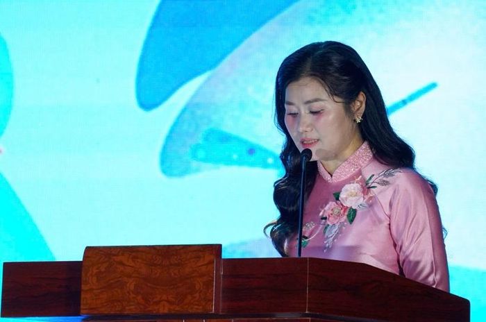 Tiến sĩ Bùi Thị Hạnh, Phó Hiệu trưởng Trường Đại học Kiểm sát phát biểu khai mạc chương trình.