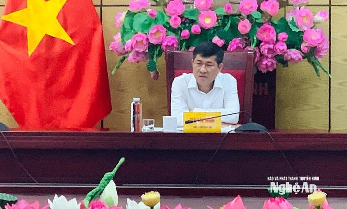 Đồng chí Thái Văn Thành - Phó Chủ tịch UBND tỉnh chủ trì tại điểm cầu Nghệ An. Ảnh: Thanh Hà