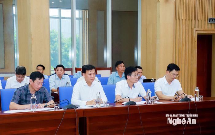 Lãnh đạo các sở, ngành, địa phương tại cuộc làm việc. Ảnh: Thành Duy