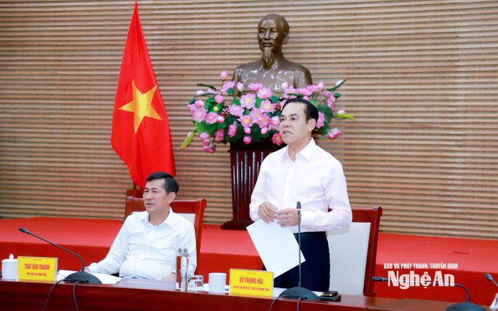Chủ tịch UBND tỉnh Võ Trọng Hải phát biểu kết luận cuộc làm việc. Ảnh: Thành Duy