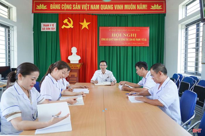 Là địa bàn miền núi, việc thiếu bác sĩ tại trạm sẽ ảnh hưởng lớn đến công tác chăm sóc sức khỏe người dân.
