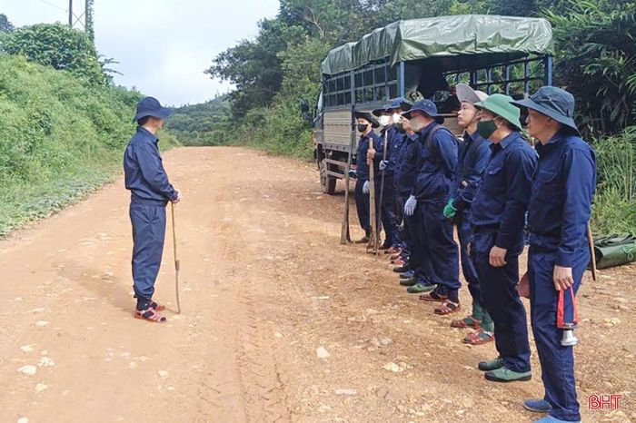 Ngay sau khi phát hiện, Đội Quy tập thực hiện các quy trình thu gom, làm sạch hài cốt và di vật theo quy định. Đơn vị tổ chức lễ dâng hương, dâng hoa tưởng niệm; sau đó di chuyển, đưa hài cốt liệt sĩ về lưu giữ, thờ tự tại phòng thờ Ban Chỉ huy Quân sự huyện Viêng Thoong, bảo đảm an toàn.