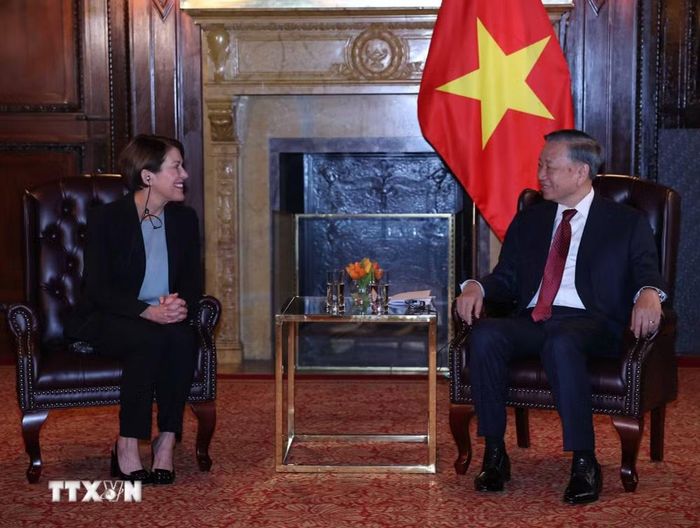 Tổng Bí thư, Chủ tịch nước Tô Lâm tiếp bà Sarah A. Soule, Hiệu trưởng Trường kinh doanh Stanford, thuộc Đại học Stanford. (Ảnh: Thống Nhất/TTXVN)