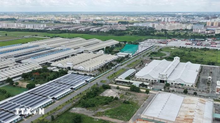 Các nhà máy sản xuất tại Khu công nghiệp TMTC, thuộc Khu kinh tế cửa khẩu Mộc Bài, xã Bến Cầu, tỉnh Tây Ninh. (Ảnh: Minh Phú/TTXVN)