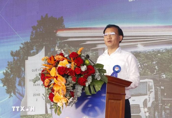Phó Chủ tịch Ủy ban Nhân dân thành phố Bắc Ninh Phạm Văn Thịnh phát biểu tại buổi lễ. (Ảnh: Thanh Thương/TTXVN)