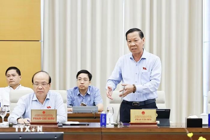 Chủ nhiệm Ủy ban Kinh tế và Tài chính của Quốc hội Phan Văn Mãi phát biểu. (Ảnh: Doãn Tấn/TTXVN)