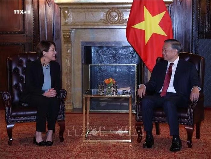 Tổng Bí thư, Chủ tịch nước Tô Lâm tiếp bà Sarah A. Soule, Hiệu trưởng Trường kinh doanh Stanford, thuộc Đại học Stanford.