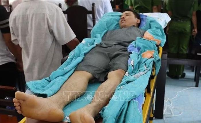 Bị hại trong vụ án tại phiên tòa sơ thẩm lần thứ nhất (ảnh chụp ngày 30/7).