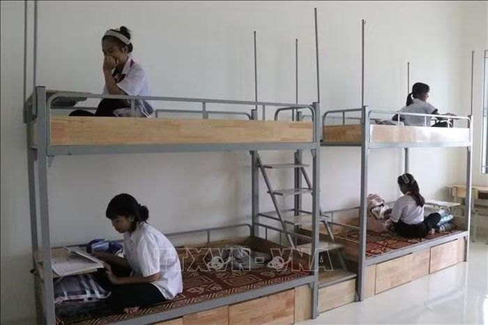 Khu nội trú tạo điều kiện để học sinh ở xa yên tâm học tập, sinh hoạt.