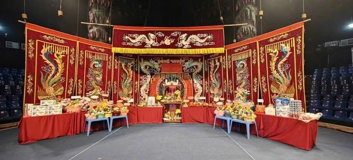 Không khí trang nghiêm, long trọng tại Trung tâm Nghệ thuật TP Hồ Chí Minh.