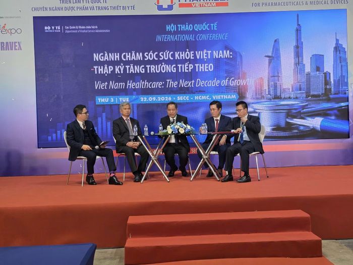Bên cạnh giới thiệu các trang thiết bị, triển lãm còn diễn ra các hội thảo chuyên đề.