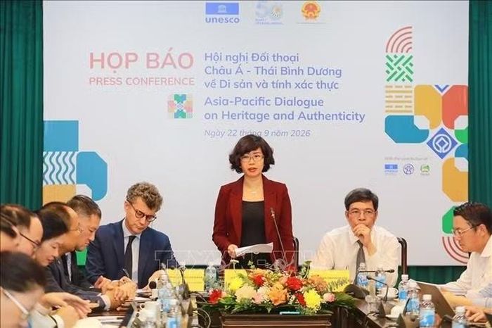 Bà Lê Thị Hồng Vân, Tổng Thư ký Ủy ban quốc gia UNESCO Việt Nam phát biểu. Ảnh: Khánh Hoà/TTXVN