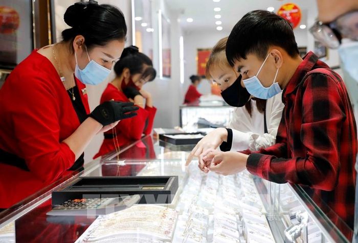 Cập nhật mới nhất giá bạc hôm nay 22/9. Ảnh: Trần Việt - TTXVN