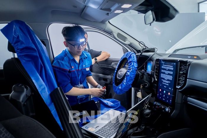 Ford Việt Nam phát triển năng lực Kỹ thuật viên theo tiêu chuẩn Ford toàn cầu, đồng thời xây dựng nguồn nhân lực kỹ thuật tương lai thông qua học bổng AutoTech