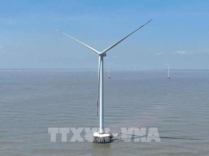 Công nghiệp năng lượng là một trong các ngành được ưu tiên phát triển trong chiến lược phát triển kinh tế biển của Đồng Tháp. Ảnh: Công Trí - TTXVN
