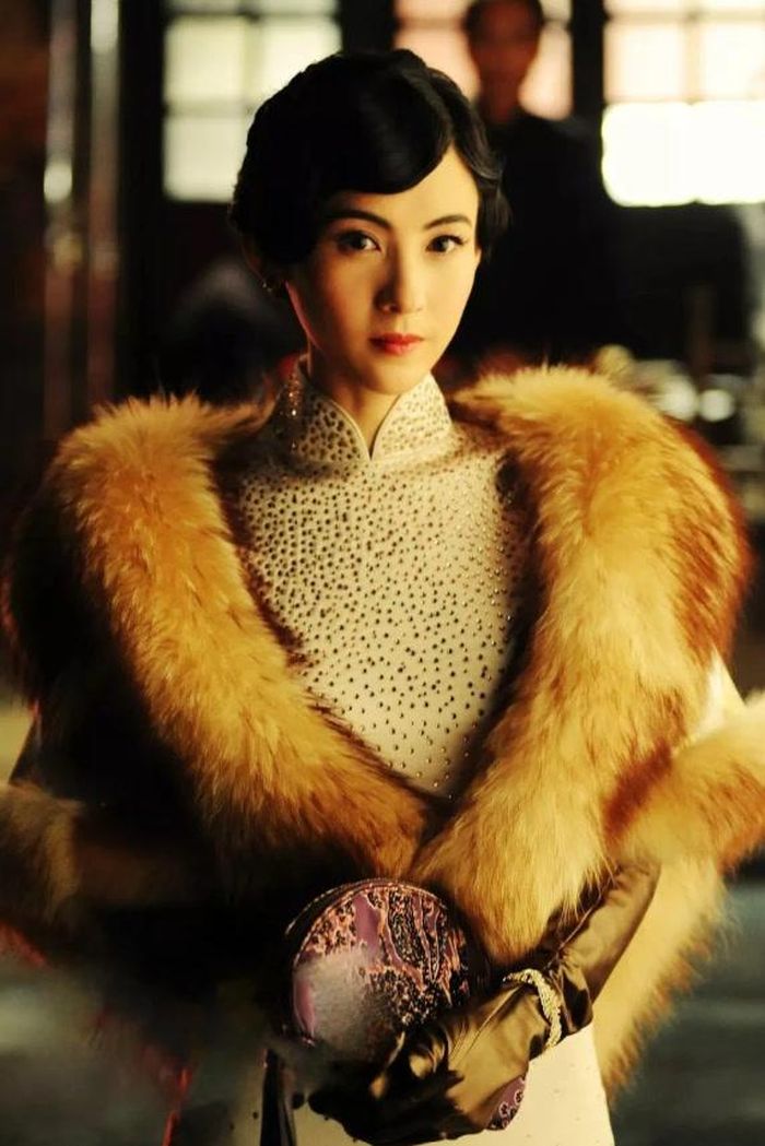 Phu nhân Cho của Son Ye Jin khó tránh khỏi những so sánh với các phiên bản từng được Lee Mi Sook và Trương Bá Chi thể hiện.