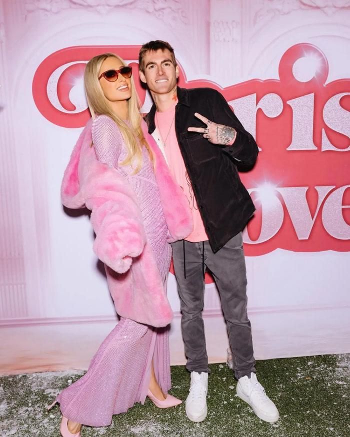 Paris Hilton và Presley Gerber từng nhiều lần gặp gỡ tại các sự kiện dành cho giới thượng lưu ở Los Angeles.