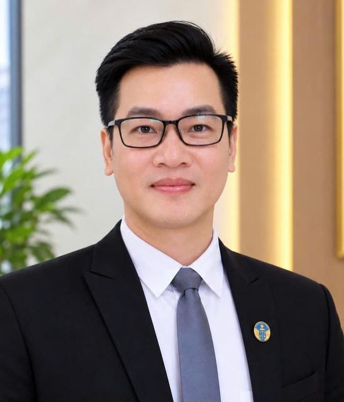 Luật sư Nguyễn Hoàng Trung Hiếu
