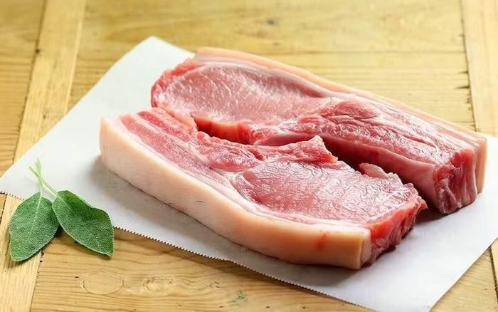 Giá lợn hơi hôm nay tiếp tục xuất hiện những nhịp tăng nhẹ tại miền Bắc và miền Trung - Tây Nguyên