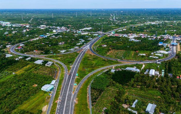 Hạ tầng tiếp tục là chủ đề nổi bật thu hút dòng vốn quốc tế. Ảnh: HA