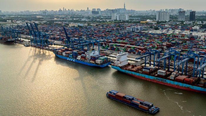 Chi phí logistics tại TP.HCM và Việt Nam vẫn cao so với nhiều nước trong khu vực, ước khoảng 16 - 17% GRDP. Ảnh minh họa: Hoàng Anh.