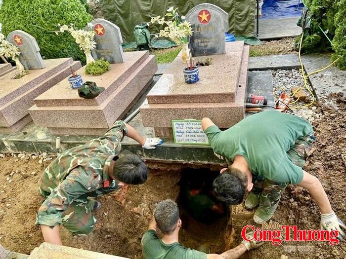 Những khó khăn trong quá trình khai quật, ở nhiều nghĩa trang có vị trí phải đào sâu từ 1,5 đến 2 mét. 