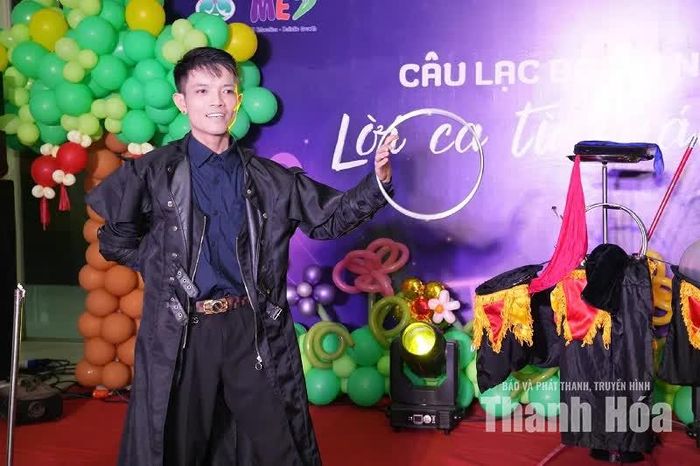 Các bệnh nhi tại Bệnh viện Đa khoa tỉnh Thanh Hóa hòa mình vào không khí trung thu với không gian âm nhạc, ảo thuật và nhiều trò chơi hấp dẫn.