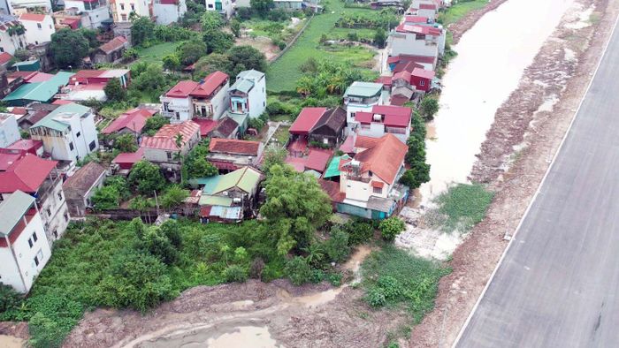 Theo quy hoạch, đây là trục Đông - Tây của khu B, chạy qua khu vực tập trung nhiều công trình thể thao, khu đô thị và trung tâm dịch vụ. 