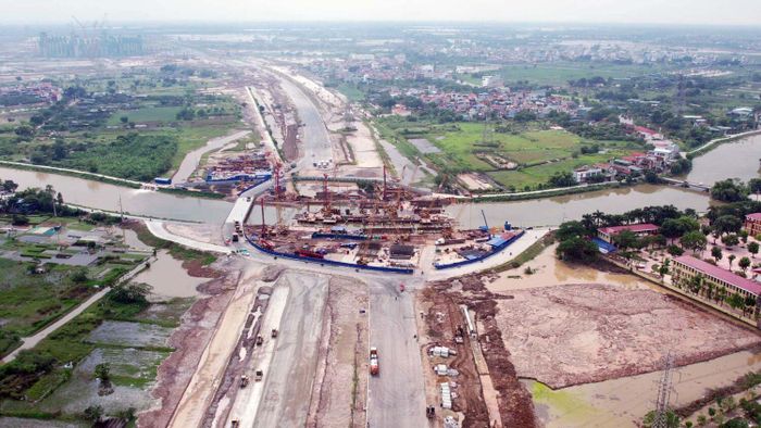 Tuyến đường được xác định là trục giao thông chính, kết nối các khu chức năng trong khu đô thị với hệ thống giao thông phía Nam Hà Nội. 