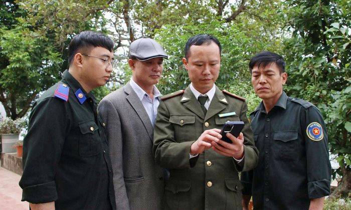 Lực lượng kiểm lâm Bắc Ninh sử dụng phần mềm quản lý bảo vệ rừng.