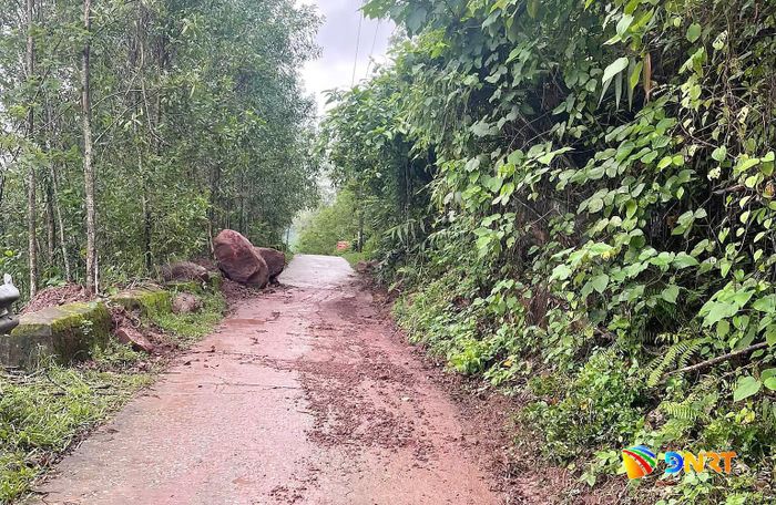 Đoạn sạt lở cơ bản đã được dọn dẹp. Ảnh: Công an xã Quế Phước