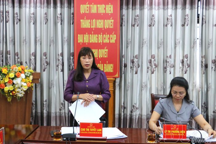 Đồng chí Cao Thị Tuyết Lan, Ủy viên Ban Thường vụ Tỉnh ủy, Phó Chủ tịch Thường trực HĐND tỉnh phát biểu tại buổi làm việc.