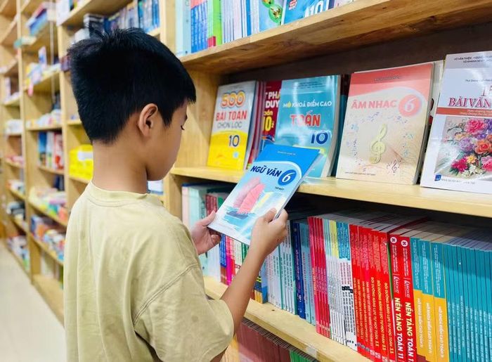  Gia Lai hiện đang thiếu nhiều đầu sách giáo khoa trong khi năm học mới đã bước sang tuần thứ ba. Ảnh: T.D 
