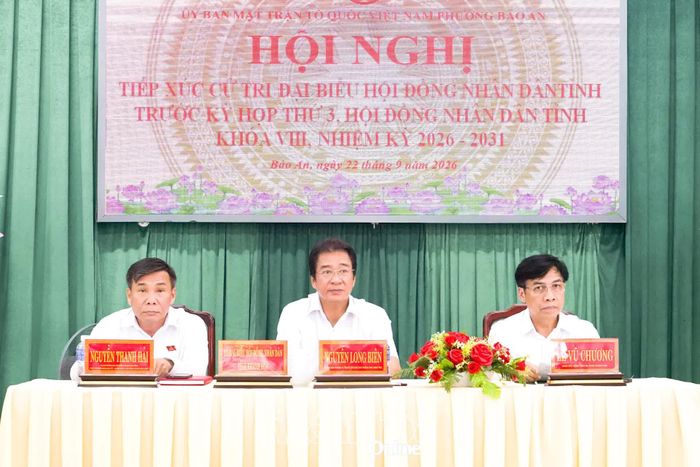 Các đại biểu HĐND tỉnh tiếp xúc cử tri phường Bảo An.