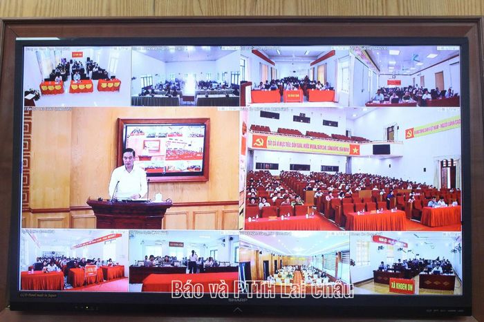 Đại biểu dự hội nghị tại các điểm cầu.