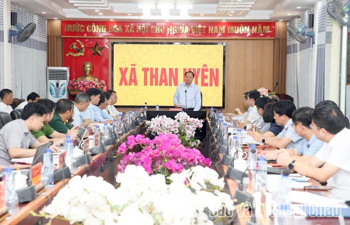 Quang cảnh buổi làm việc.