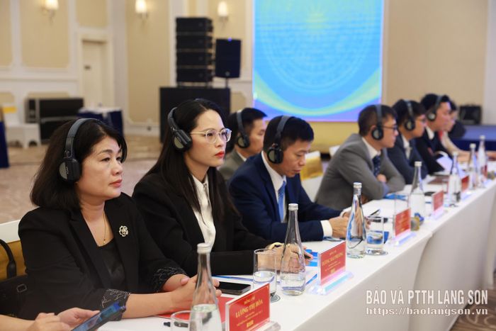 Các đại biểu dự hội nghị