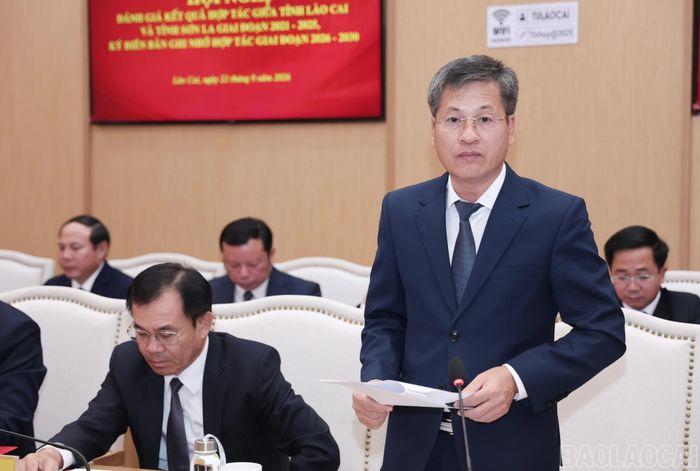 Đại biểu phát biểu thảo luận tại hội nghị.